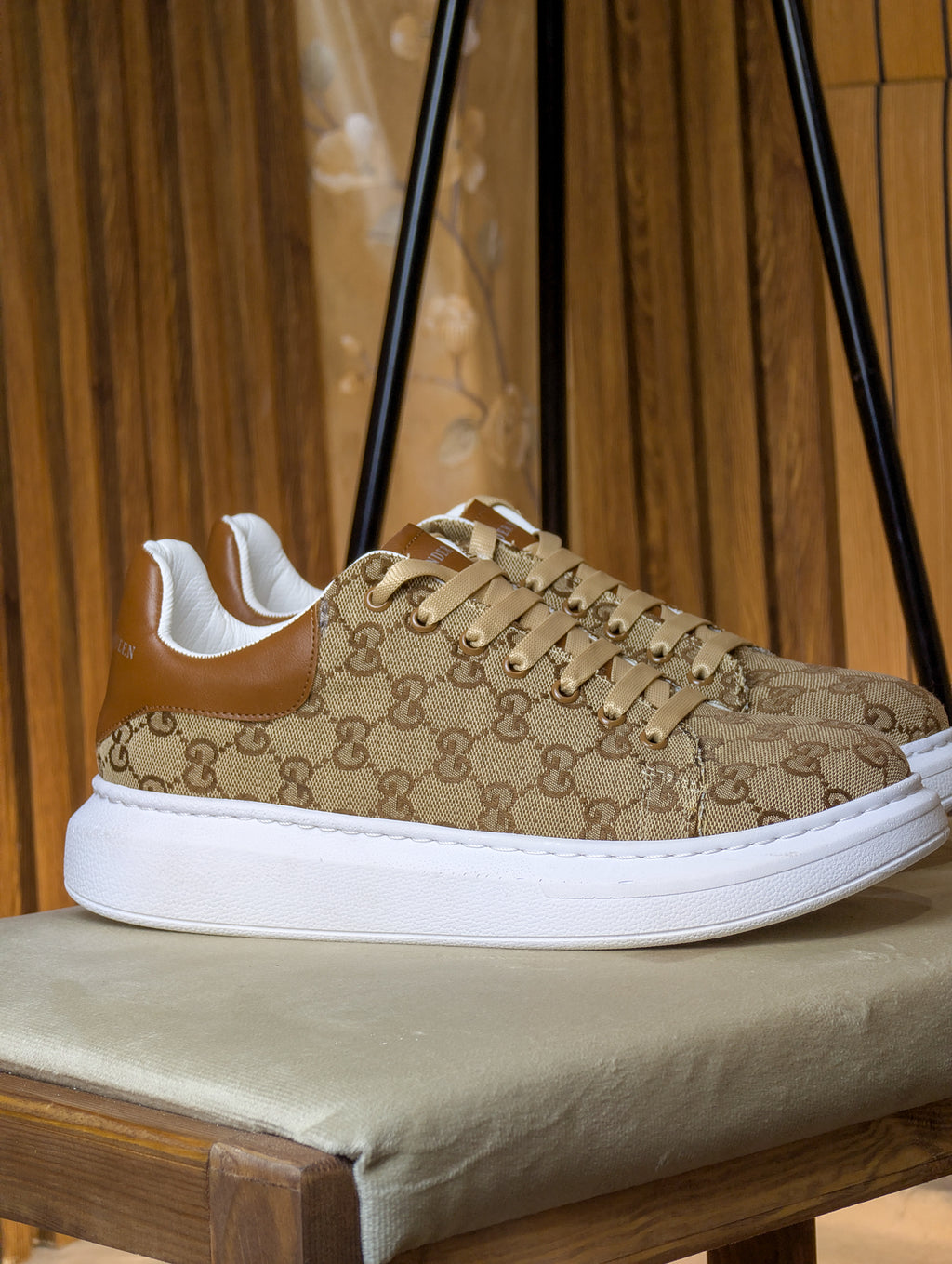 Alexander McQueen × Gucci :