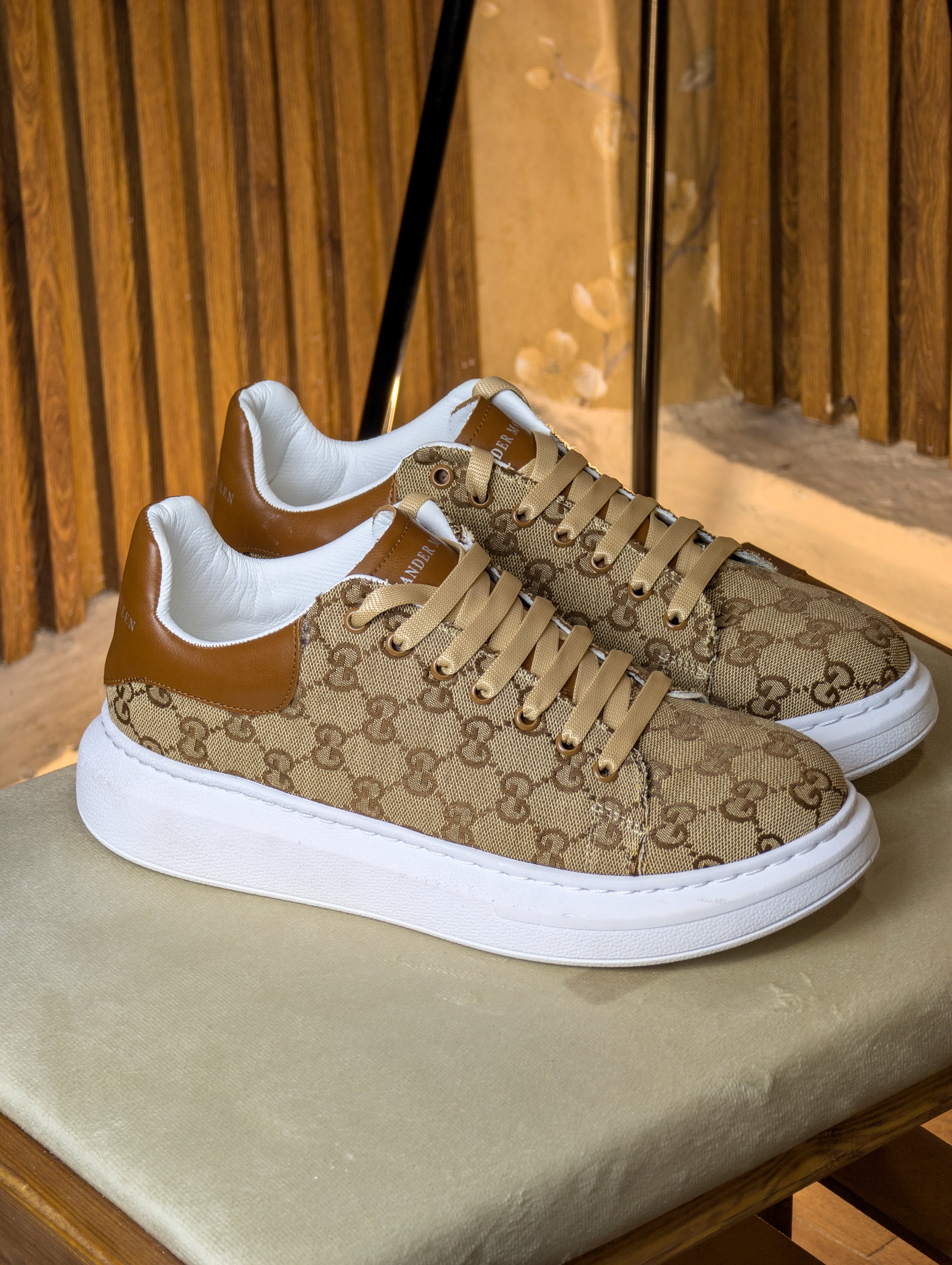 Alexander McQueen × Gucci :